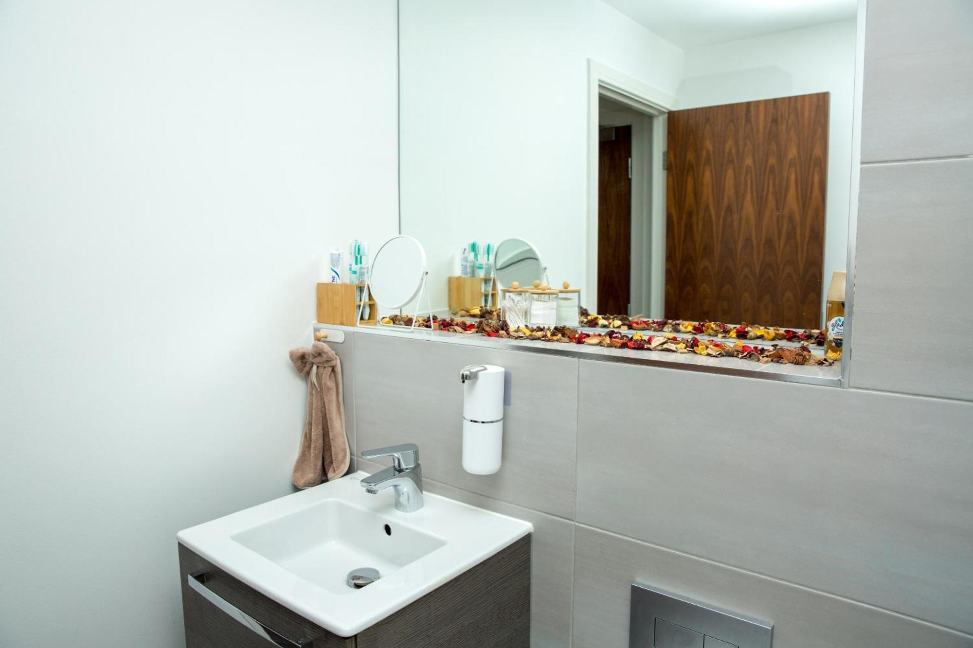 Sweet Stay, 2 Bed Apartment Birmingham Zewnętrze zdjęcie